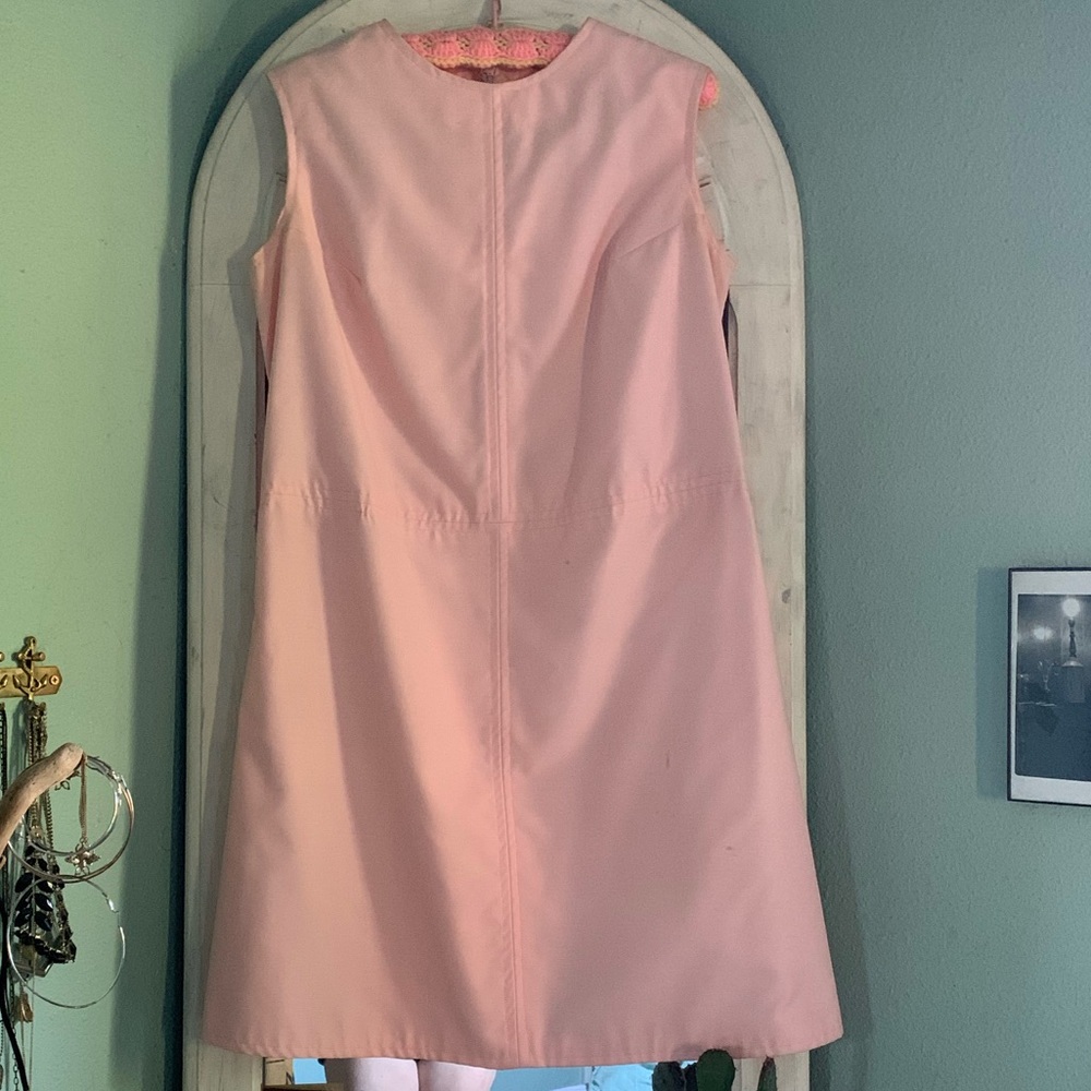 VINTAGE PINK DRESS
